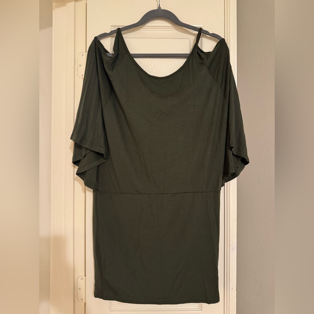VENUS Olive Green Top